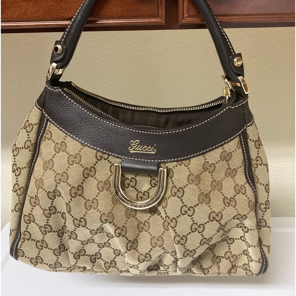 Authentic gently used Gucci Purse - Picture 1 of 12